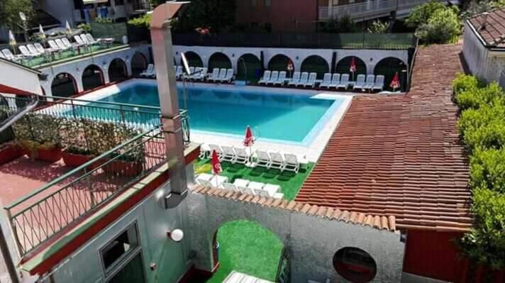 B&B The Sun Swimming & Pool Turyn Zewnętrze zdjęcie